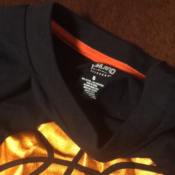 NWOT-Bundle of 2 Tops - Picture 3 of 3